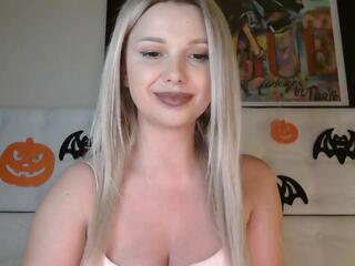 Sexy Mela webcam model stream image