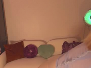 french_devotion webcam model stream image