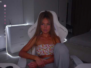 Evelina_fox webcam model stream image