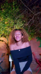 MoanaFrenchy webcam model stream image