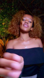 MoanaFrenchy webcam cam4 model stream image