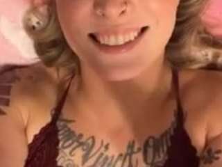 glowbunny409 webcam model stream image