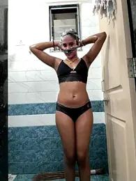 Cutie_Shruti webcam model stream image