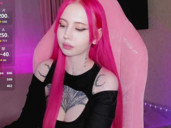 luvsoak webcam bongacams model stream image