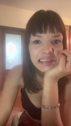 SarettaB90 webcam model stream image