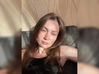 Fyflia webcam model stream image