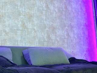 scarlet-eyes webcam model stream image