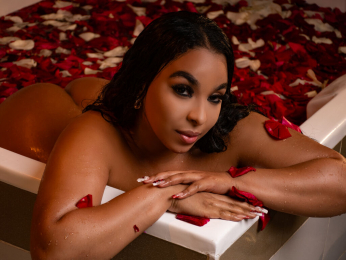 EileenBenzon webcam model stream image