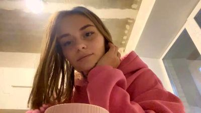 XeniaResner webcam model stream image