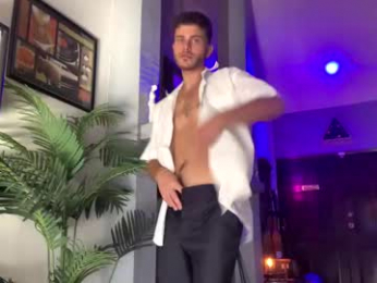 wentbrokeonstrippers webcam model stream image