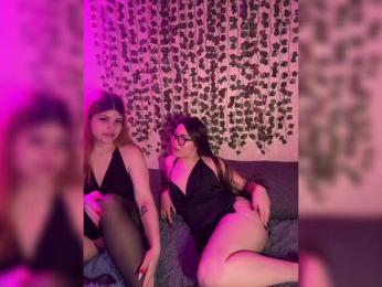 AliShali webcam model stream image
