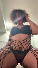 Ericarose webcam model stream image