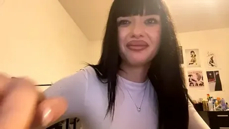 CrystleBrogan webcam model stream image