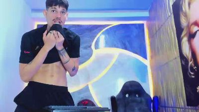 Handsome_boys_ webcam model stream image