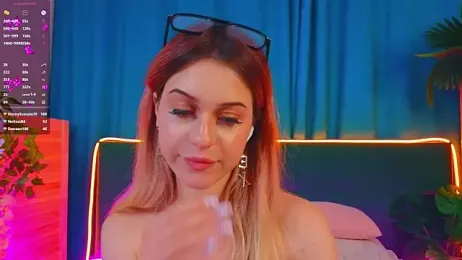 AlinaWalters webcam model stream image