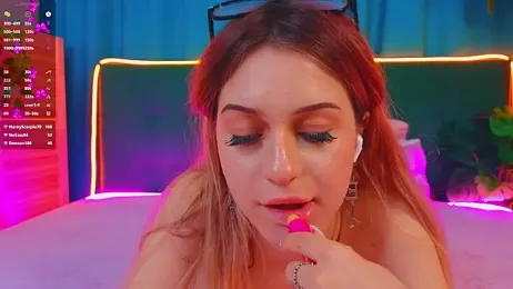 AlinaWalters webcam model stream image