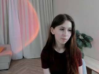 alainewoernle webcam model stream image