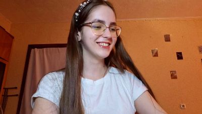 RoxanaKneisler webcam model stream image