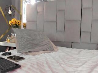 Alice Steel webcam flirt4free model stream image