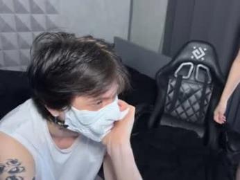 x_leon_ webcam model stream image