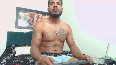 BladeHot_ webcam model stream image