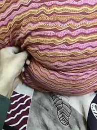 moms_bulls webcam model stream image