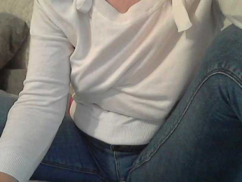 linaisabella webcam model stream image