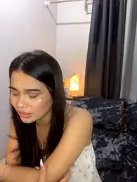 AngelHille webcam model stream image