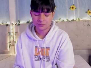 aleaurarashi webcam model stream image