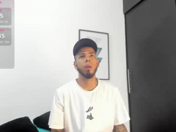 mia_collivens webcam model stream image