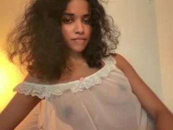 mriea_ webcam chaturbate model stream image