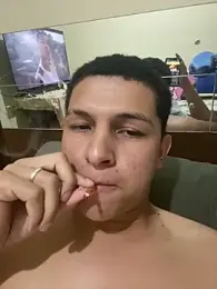 guingk13 webcam model stream image