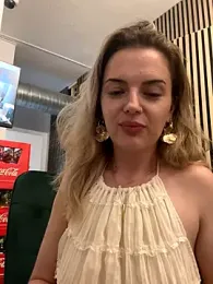 LexyGold webcam model stream image