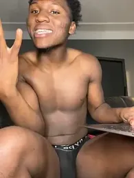 Festivitiesking1 webcam model stream image