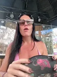 LilliThelo webcam model stream image