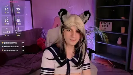 FoxIsPuff webcam model stream image