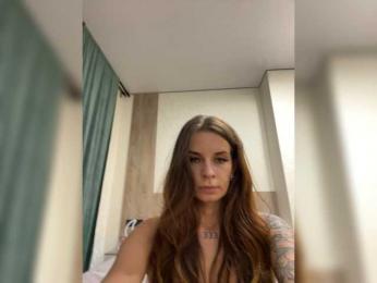 Emmafeetlovers3 webcam bongacams model stream image