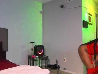 yiaunaniree webcam model stream image