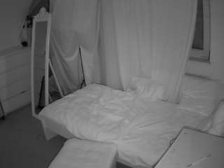 voyeurcam-julmodels-reallife-3 webcam model stream image