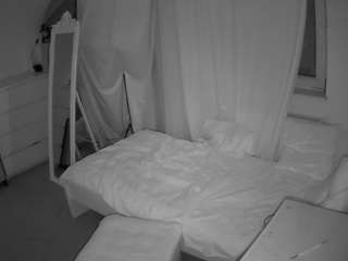 voyeurcam-julmodels-reallife-3 webcam model stream image