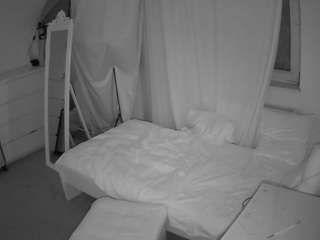 voyeurcam-julmodels-reallife-3 webcam model stream image