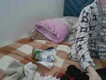 heaveninhellat webcam model stream image