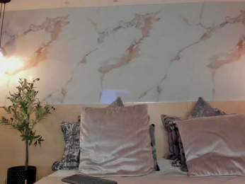 leathompson1 webcam model stream image