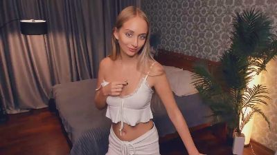 KarlyMclaird webcam model stream image