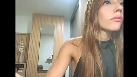 Alaiapink webcam stripchat model stream image