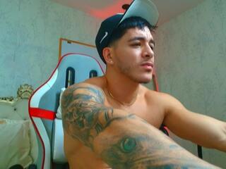 Alan Thompson webcam model stream image