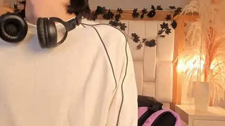 Daphne_And_Roger webcam model stream image