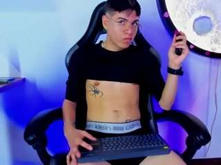 bennet-gray webcam model stream image