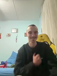 DeepShuk56 webcam model stream image