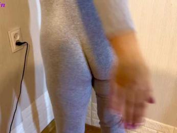 Lina_ webcam model stream image